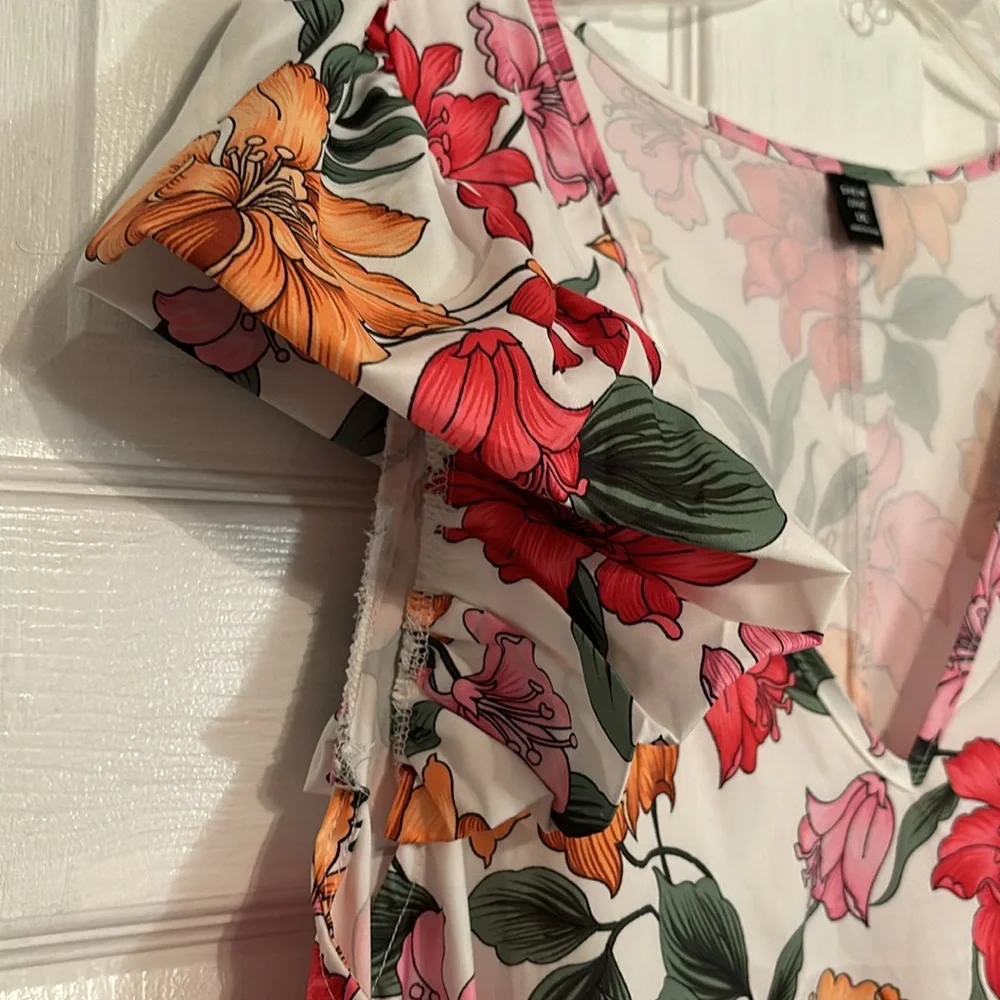 Floral Dress - Picture 4 of 6